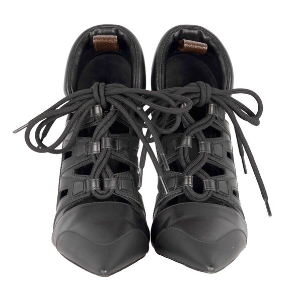 Authentic Louis Vuitton Streamline Pumps - Like New! - Picture 2 of 12